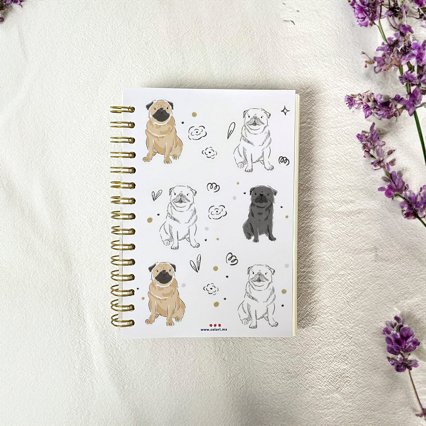Libreta Pug – Para Amantes de los Perritos con Estilo 🐶📖